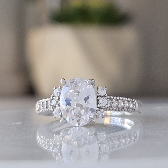 Oval Cut Classic Style Ring, 925 Sterling Silver - Picture 9 of 9